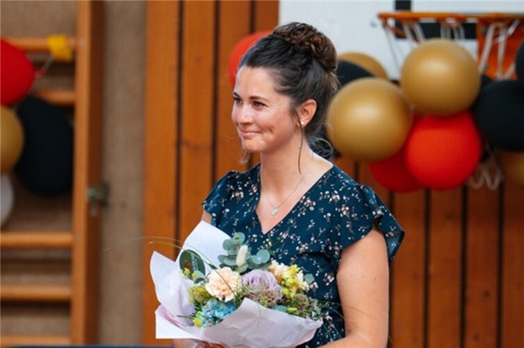 Jubiläums-Schirmherrin Maike Vogt sprach über die Bedeutung von Gemeinschaft und Begleitung und berichtete von den Erfahrungen ihrer Familie mit dem ambulanten Kinder- und Jugendhospiz Koblenz.