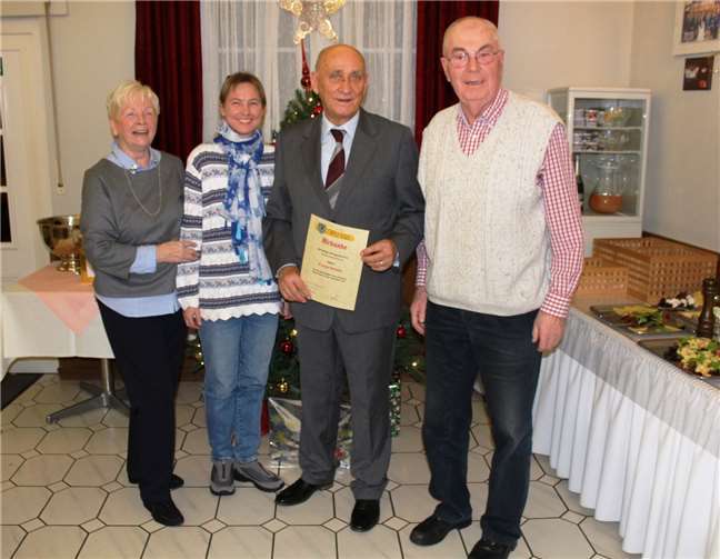 Jubilar Franjo Bandur unterstützte die Bürgerstiftung mit einer Spende.privat