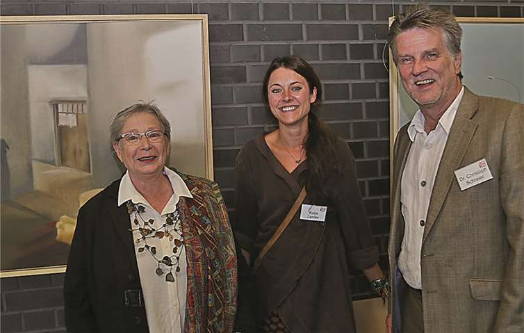 Judith Andreae (l) und Katja Zander sowie Dr. Christoph Schreier.