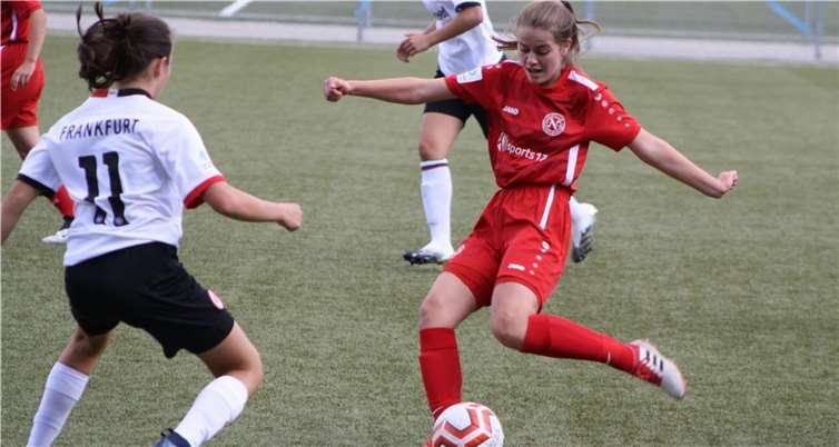 Judith Modigell (r.) und die U 17 sehen dem Bundesligastart am kommenden Wochenende optimistisch entgegen. Foto: Annette Bey