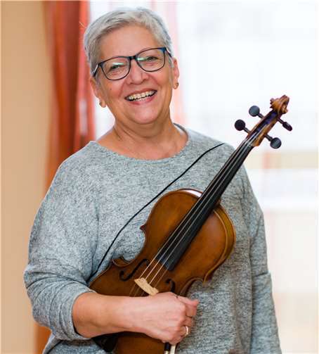 Judith Viorica-Kohn bietet Gruppenunterricht in Bendorf an. Privat