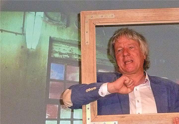 Jürgen Becker porträtiert sich in seiner ureigensten Weise. privat