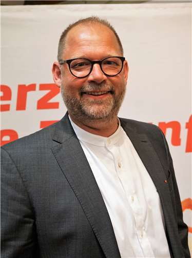 Jürgen Hühner möchte politische und gesellschaftliche Verantwortung übernehmen und stellt sich im Wahlkreis Linz zur Wahl.