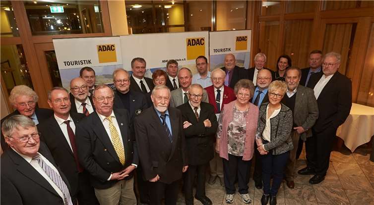 Jürgen Joras, Vorstand Touristik des ADAC Mittelrhein, leitete die Siegerehrung.Thomas Frey