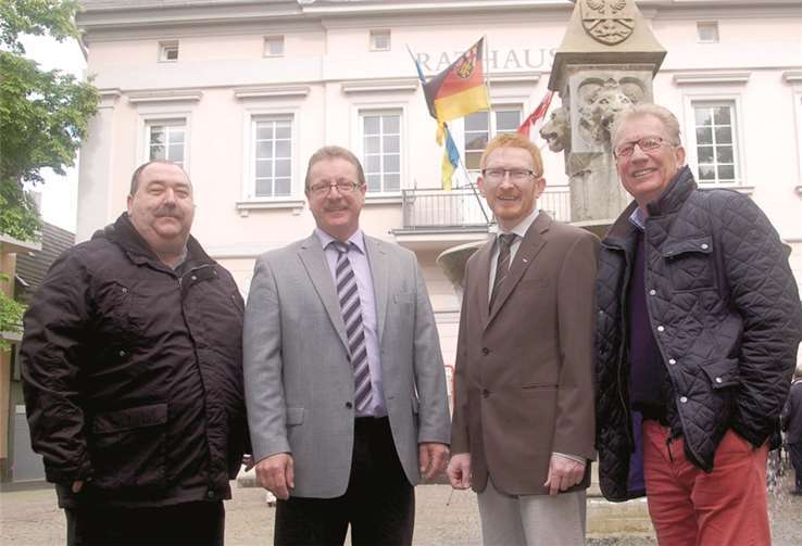 Jürgen Meyer, Walter Köbbing, Heinz-Peter Hammer und Norbert Matthias (v. l.). privat