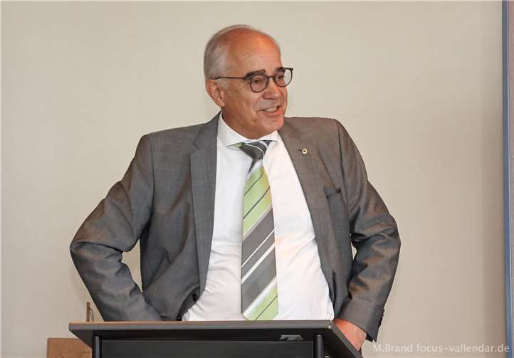 Jürgen Scholz bei seiner Antrittsrede. Matthias Brand Focus Fotostudio