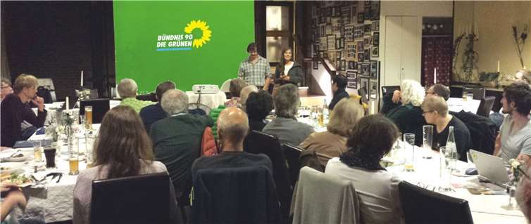 Jürgen und Jutta Kröll bei der Vorstellung des Projektes Solidarische Landwirtschaft. privat