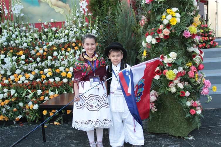 Jugendvigil am Freitagabend vor dem Bild der Schönstattmadonna. Foto: AND