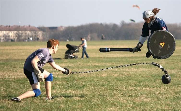 Jugger wirkt martialisch, ist aber ein überaus faires Spiel. Ruben Wickenhäuser