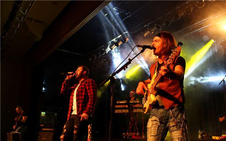 „Juke Box Hero“ performte die Hits von Foreigner.