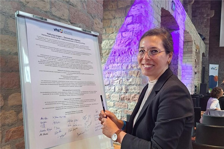 Julia Dormayer, Geschäftsführerin der Volkshochschule Andernach