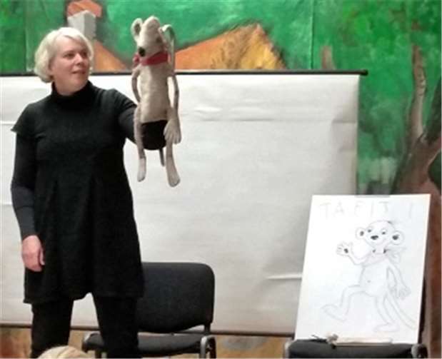 Julia Ginsbach ließ Tafiti erst auf Papier und dann „real“ entstehen.  privat