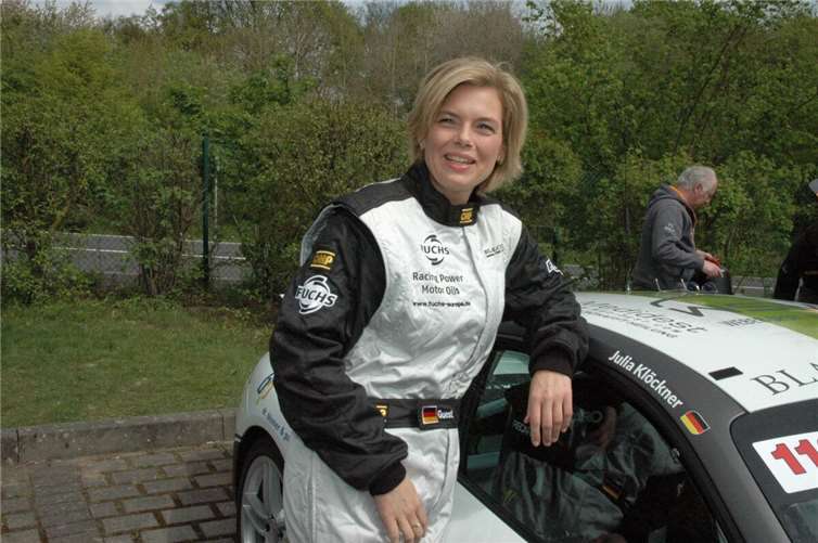 Julia Klöckner am Nürburgring.  Foto:Norbert Ulrich