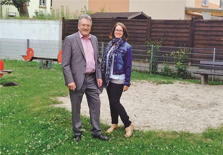 Julia Kübler und Peter Balmes vor Ort im Rauental. Privat