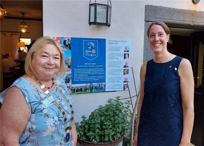 Julia Steffenfauseweh hat die Präsidentschaft an Marina Kesselheim-Welsch übergeben. Foto: Carsten Winkelbach