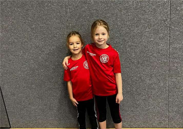 Julia Wirth und Charlotte Otto.  Foto: privat