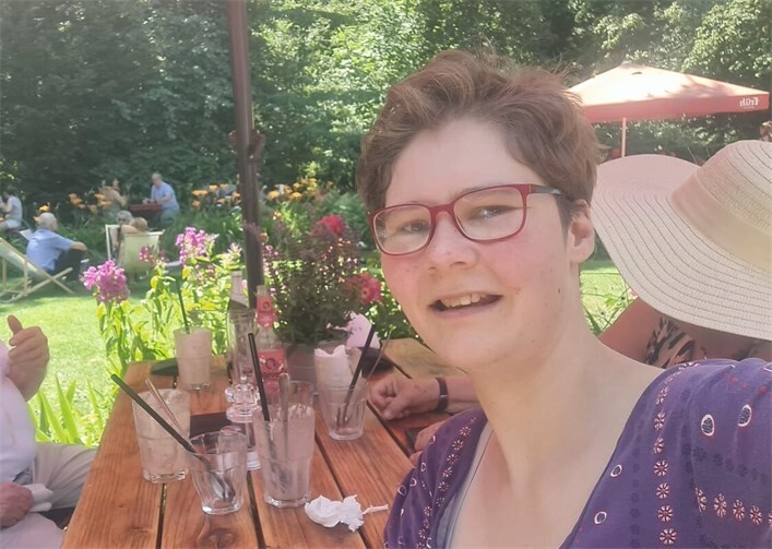 Julia selbst sieht ihre Unterstützung gar nicht als etwas Besonderes. Sie hilft einfach gerne.  Foto: privat