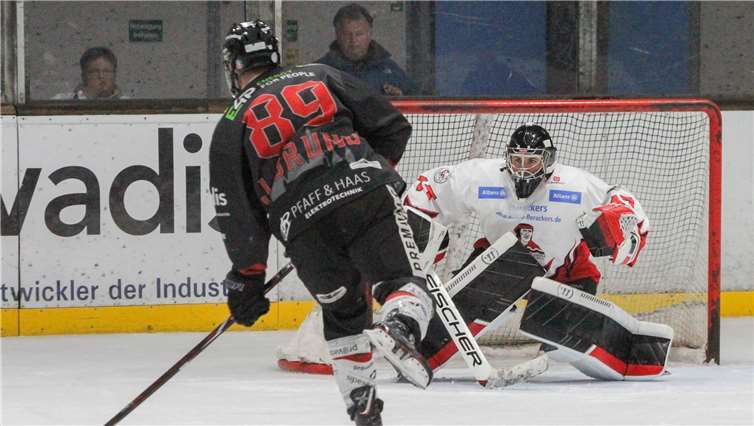 Julian Grund vor dem Tor. EG Diez-Limburg