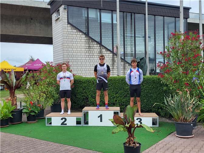 Julian Kaske wird Süddeutscher Meister im K1 über 500 m.  Foto: Andrea Kaske