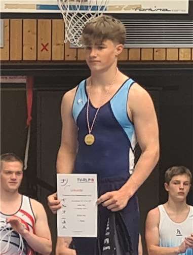 Julian Räk auf dem Podium.