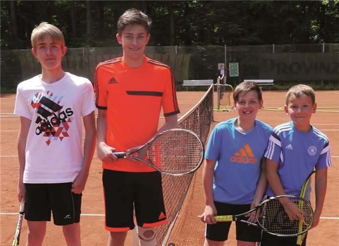 Julian Stallmann, Jonas Vohl, Robert Reinhardt und Tom Schelo.TC Steimel