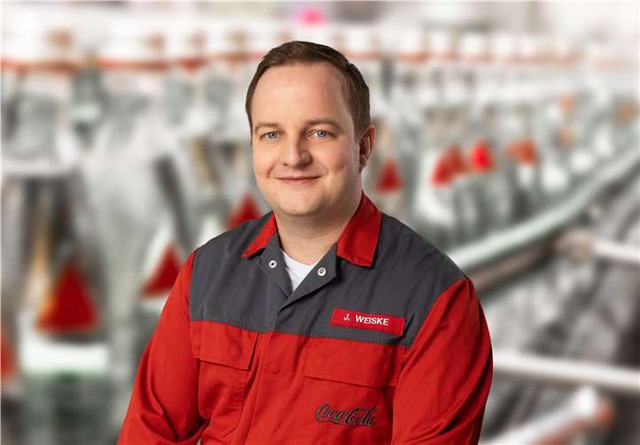 Julian Weiske, Betriebsleiter des Apollinaris-/Coca-Cola Werks in Bad Neuenahr.Fotos: Gero Breloer für Coca-Cola Deutschland GmbH