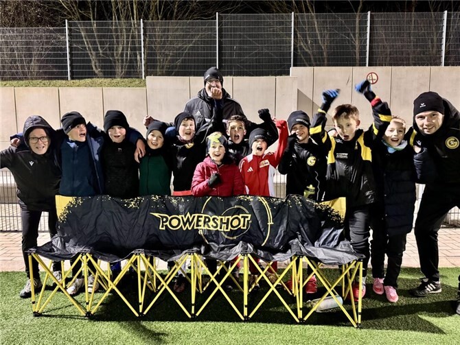 Junge Löwen erstmal auf dem Platz.  Foto: privat