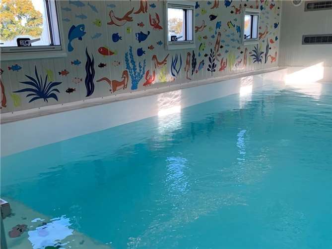 Mobiles Schwimmbad besucht Bad Neuenahr-Ahrweiler Junge Nichtschwimmer können jetzt angemeldet werden. Foto: Josef-Wund-Stiftung