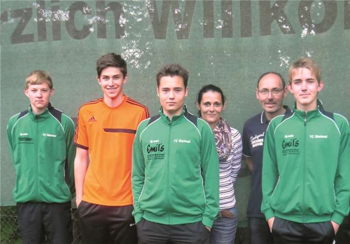 Jungen U18 mit Betreuer v.l.n.r.: Emil Müller, Jonas Vohl, Lennart Neitzert, Natanja Neitzert, Jörg Stallmann, Julian Stallmann, Dirk Kinder und Sven Schuh.