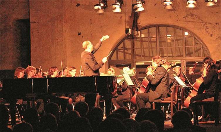 Junges Symphonieorchester Koblenz, Dirigent: Ron-Dirk Entleutner.AND