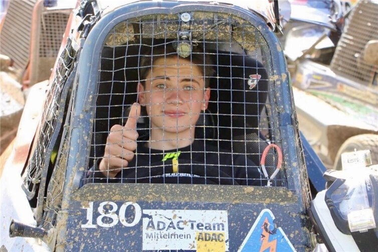 Junis Holzleitner überzeugt mit Podium bei Auto-Cross in Hohe Dubrau/Dauban