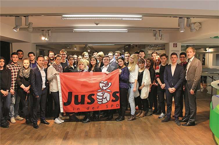 Jusos Mayen-Koblenz bei ihrer Jahreshauptversammlung im Forum der Unfallkasse RLP in Andernach. Privat
