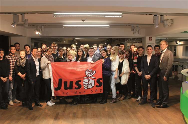 Jusos Mayen-Koblenz bei ihrer Jahreshauptversammlung im Forum der Unfallkasse Rlp in Andernach.privat