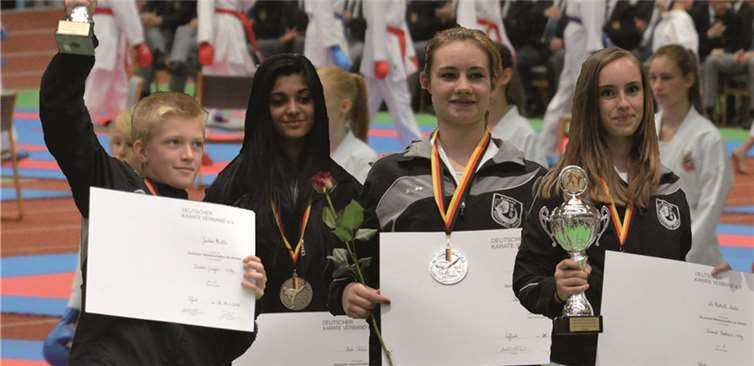 Justin, Priti, Samira und Lea Michelle vom KSC Karate Team. privat