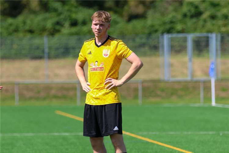 Justin Schällhammer und der SC Sinzig gewannen mit 4:0 in Neuwied.  Foto: Besjan Halimi