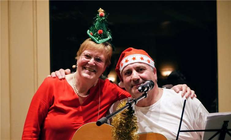 Jutta Bell und Helmar Hoffmann gestalteten den stimmungsvollen Abend. Foto: privat