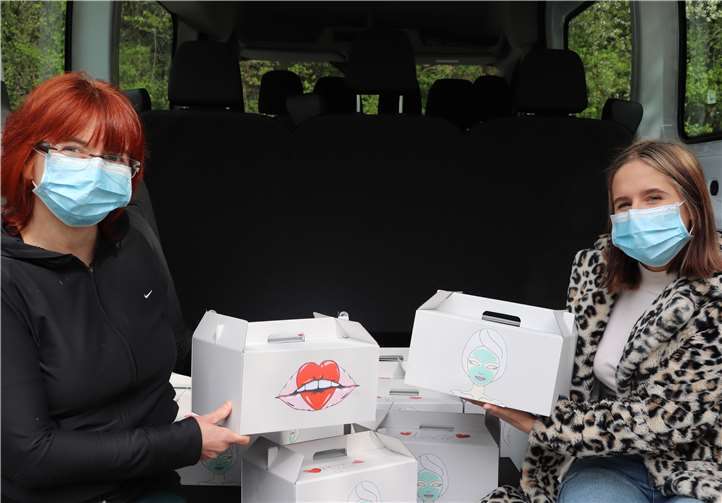 Jutta Knieps und Katharina-Johanna Selonke vom Jugenbüro Altenahr. Fotos: privat