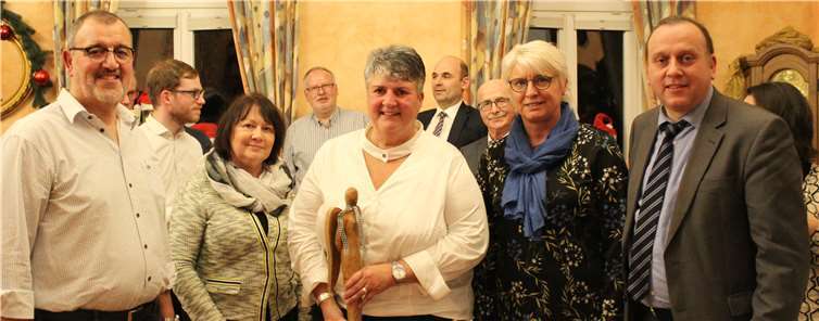 Jutta Unger (Mitte) wurde als Leiterin der Kita St. Antonius Oberzissen verabschiedet. Foto: privat