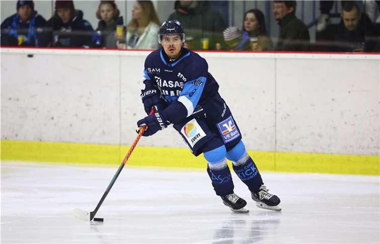 Juuso Rajala setzte sich in Den Haag an die Spitze der BeNe-League-Scorerwertung. Quelle: EHC Neuwied