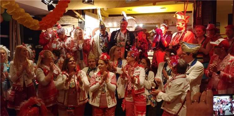 KG Brave Jonge e. V. aus Waldbreitbach: Schwerdonnerstag 2020 Besuch Möhnen Wolf...
