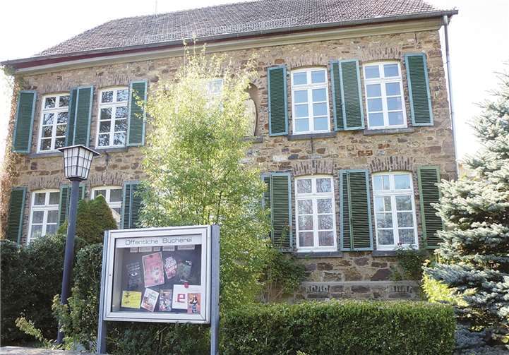 KÖB Niederbachem - gut untergebracht im alten Pfarrhaus.