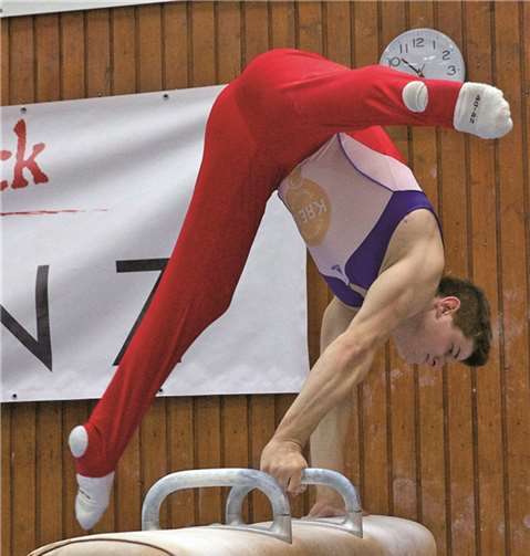 KTV-Turner Stefan Salzmann trug mit blitzsauberen Übungen an vier Geräten entscheidend zum Sieg gegen Eintracht Frankfurt bei.privat