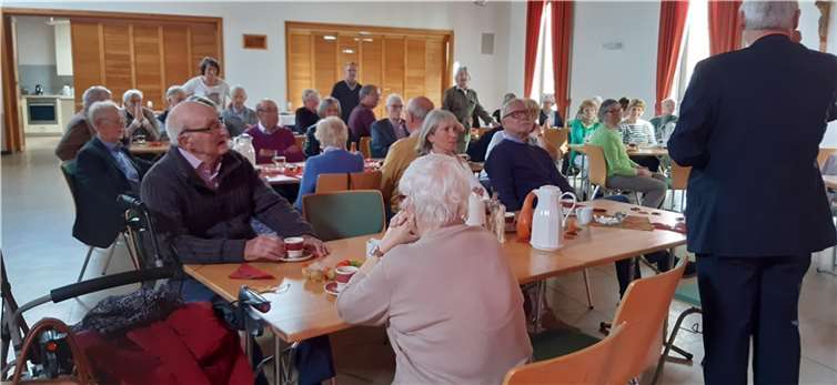 Kaffeeduft, selbstgebackener Kuchen und das angeregte Summen entspannter Gespräche - das macht den traditionellen „gemütlichen Nachmittag“ des Heimat- und Verschönerungsverein Buschhoven (HVV) aus. Fotos: privat