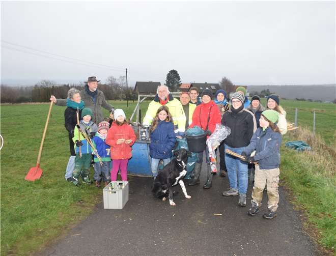 Kalle Kerstholt mit der KJI Merzbach und Helfern.privat