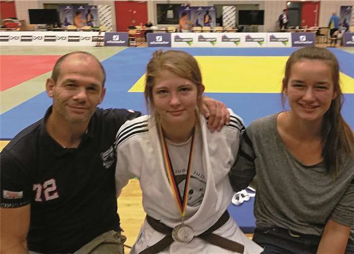 Kamen Kassabov, Hanah Schneider und Lilo Winzer (v.l.n.r.).privat