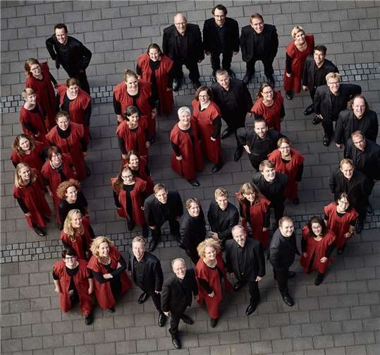 Kammerchor der Bonner Kreuzkirche „Vox bona“ am 3. November in Maria Laach.Foto: Christian Palm