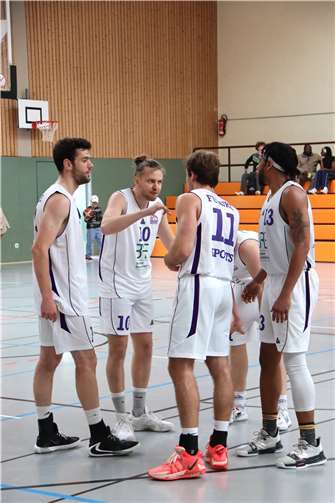 Kapitän Simon Voll stellt sein Team neu ein.