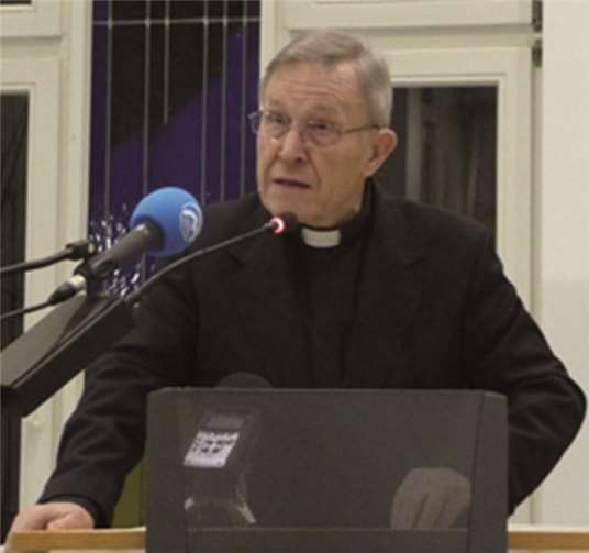 Kardinal Walter Kasper hielt den Eröffnungsvortrag.