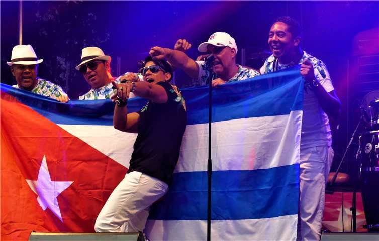 Karibische Lebensfreude haben am Donnerstag, 5. August, Rody Reyes und seine Band im Gepäck.Quelle: Stadtverwaltung