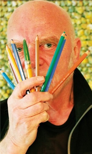 Karikaturist Mike Grunzke lebt seit 2005 in der Bunten Stadt am Rhein. Foto: Mike Grunzke